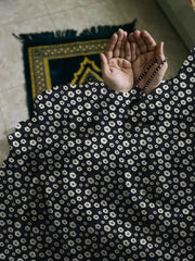 Namaz Chaddar With Sleeves - Black