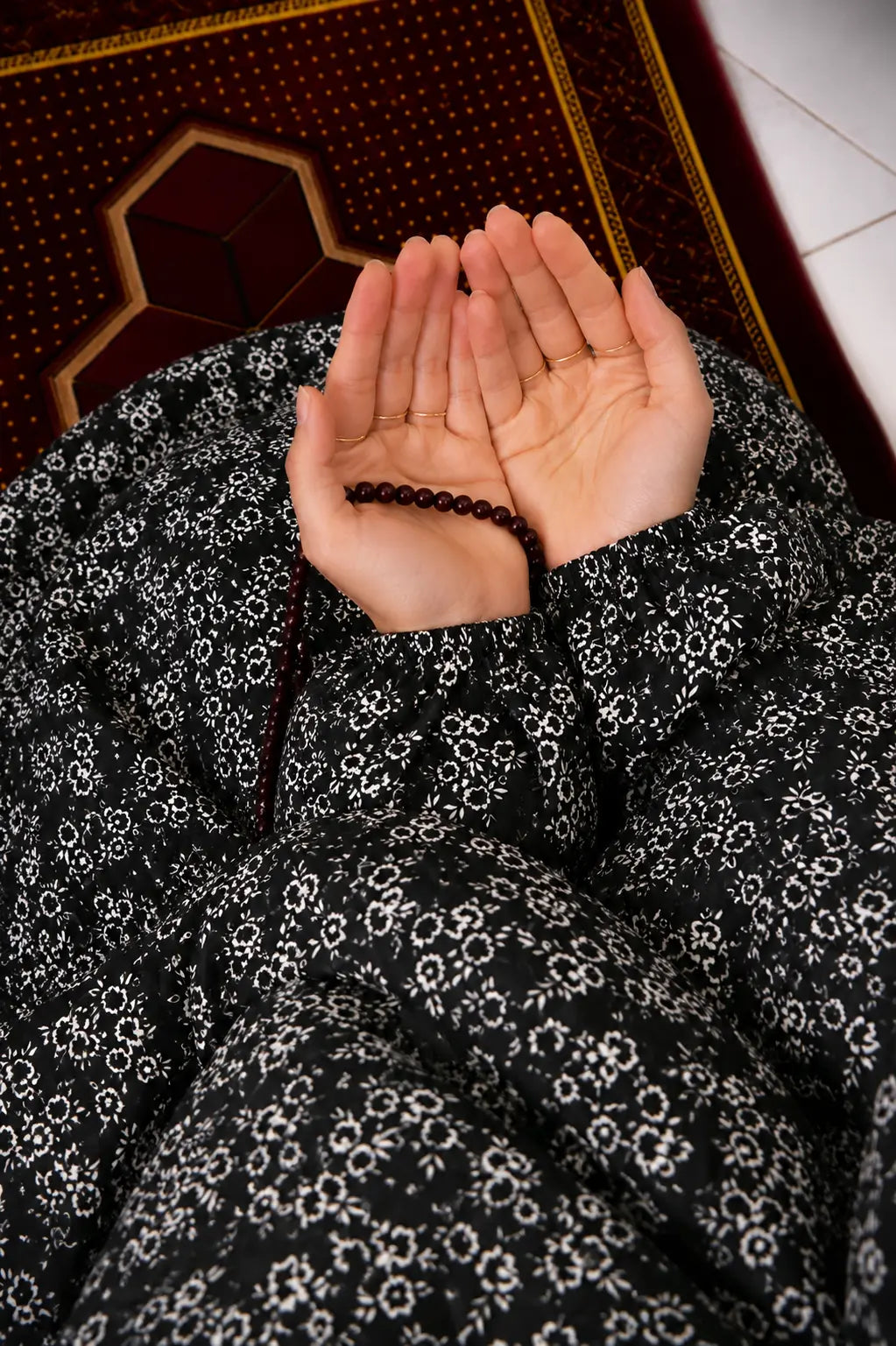 Namaz Chaddar With Sleeves  - Black Petals