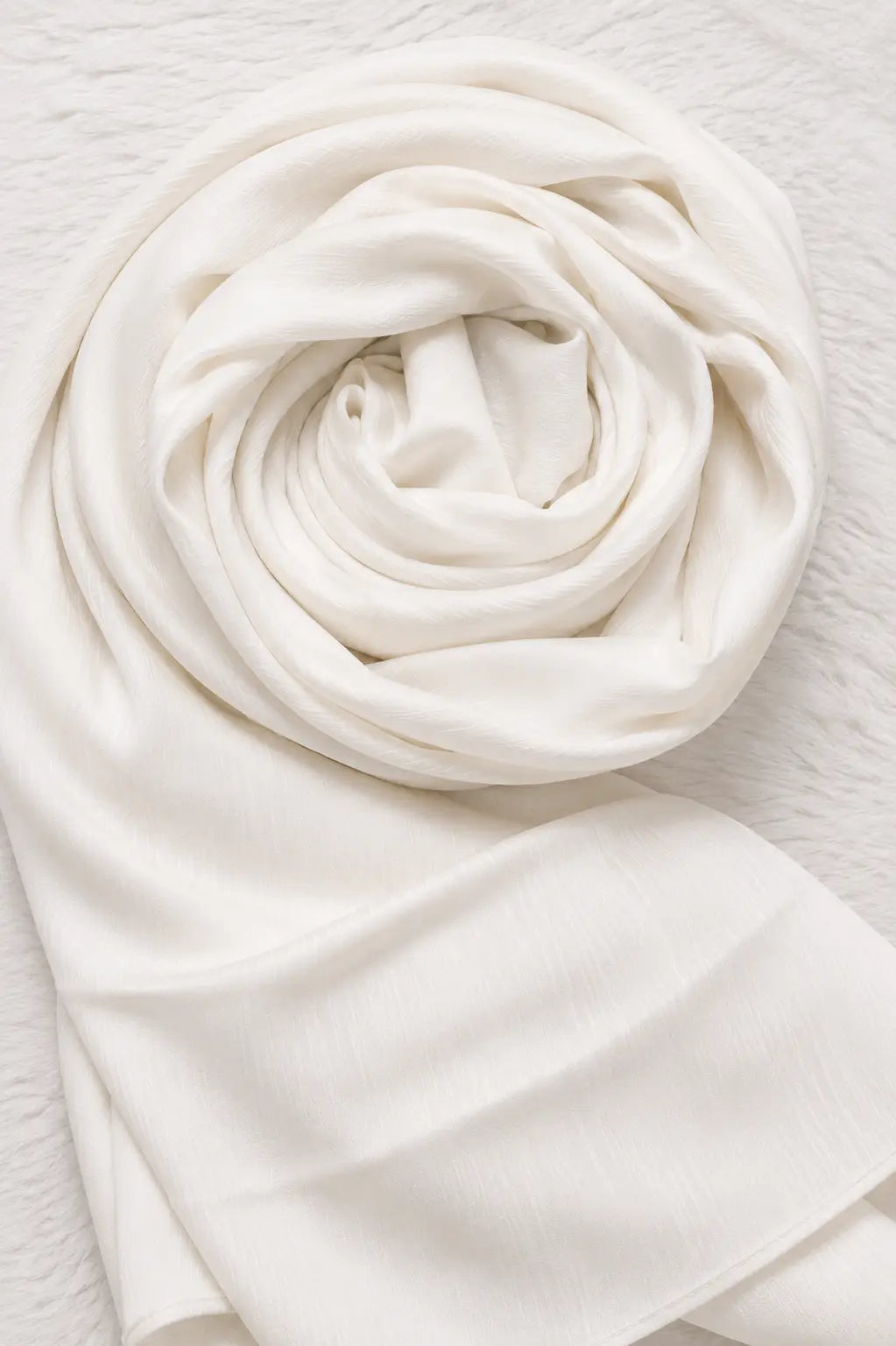 Matt Silk Hijab - Off White