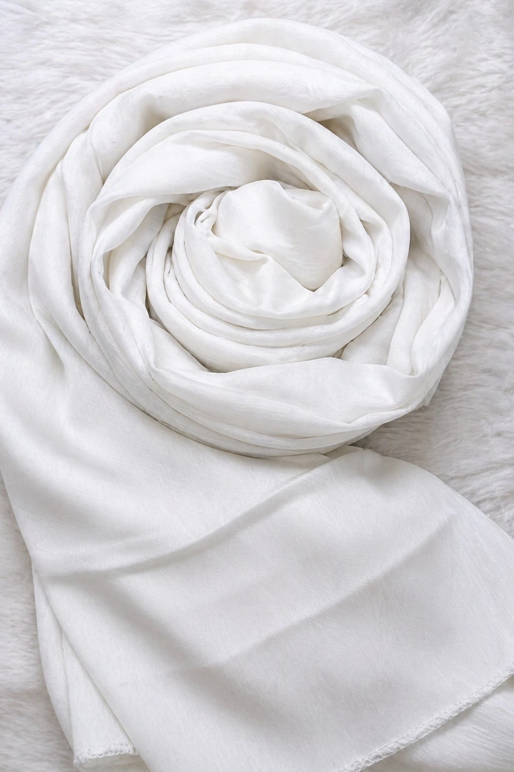 Matt Silk Hijab - White