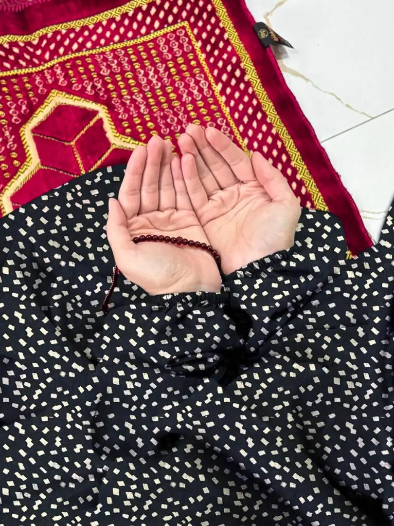 Namaz Chaddar With Sleeves  - Black Cherry