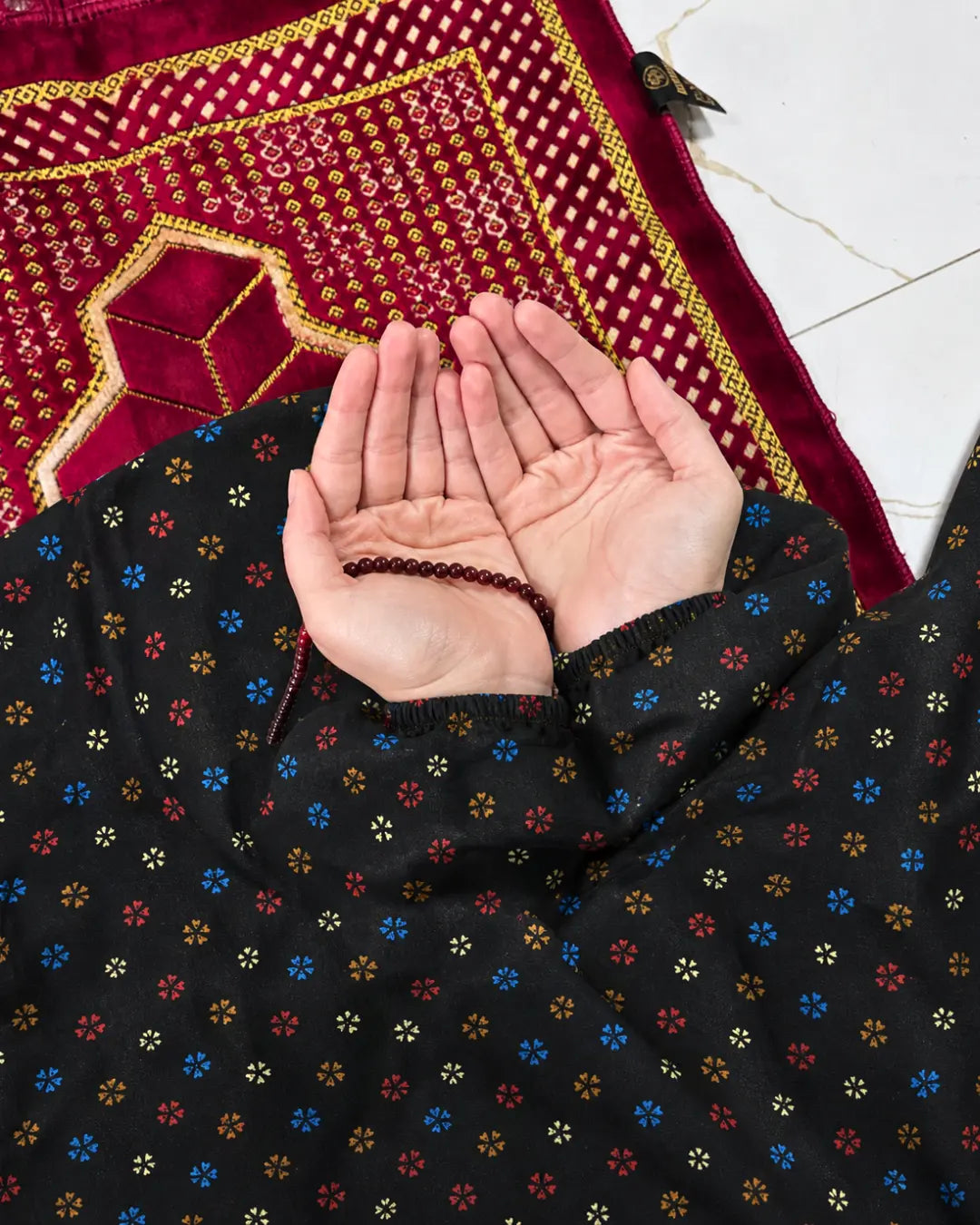 Namaz Chaddar With Sleeves  - Dark Blossom