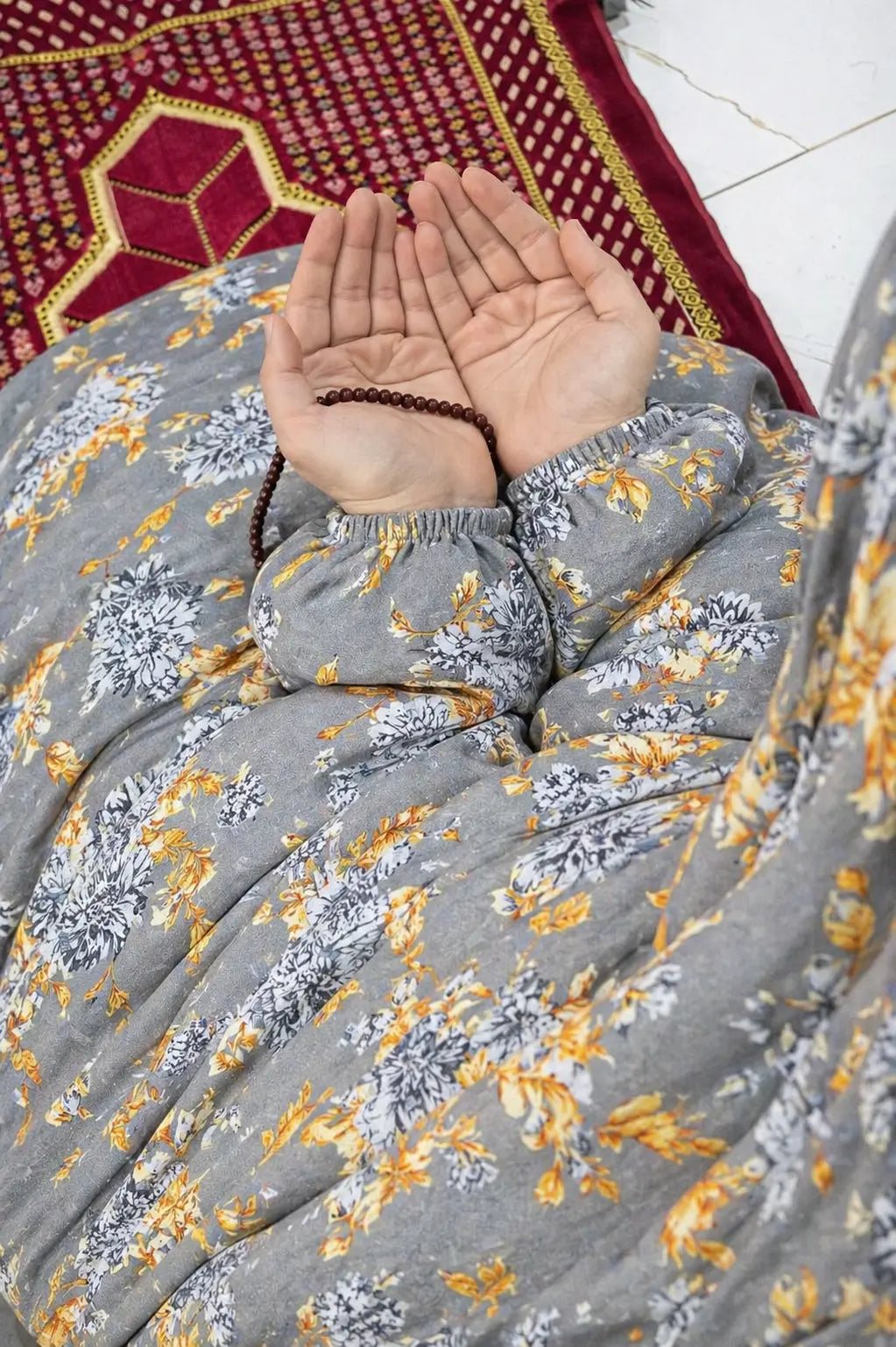 Namaz Chaddar With Sleeves - Grey Serenity