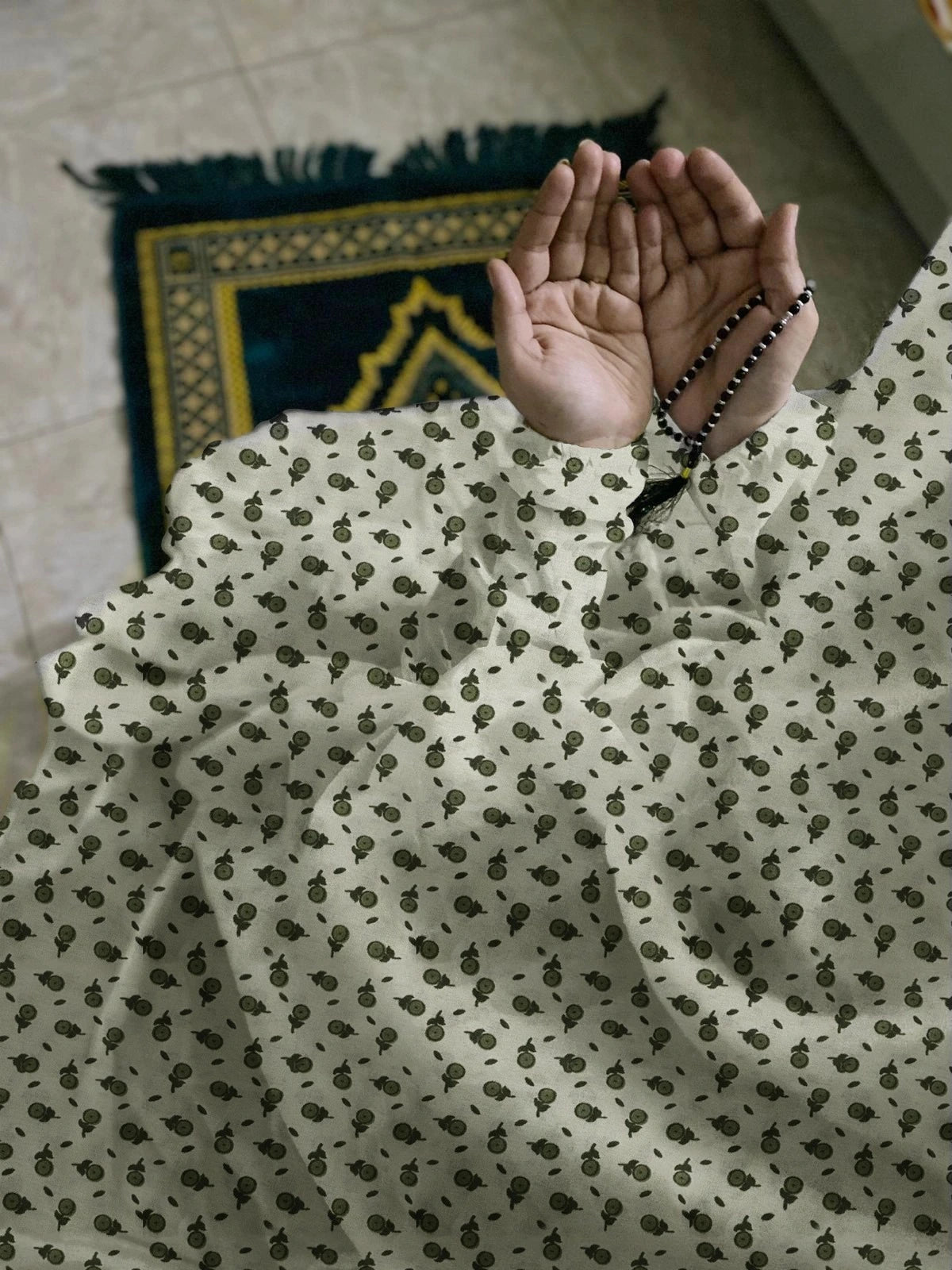 Namaz Chaddar With Sleeves  - Pista Green